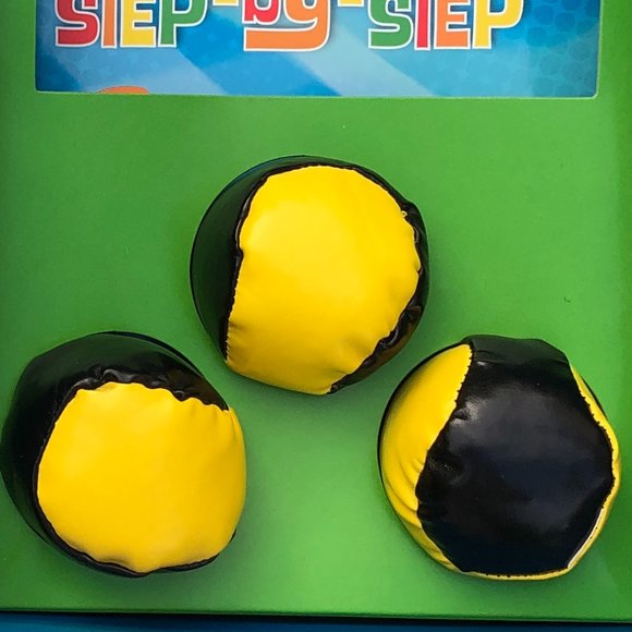 Juggling Step-By-Step Kit: Book by Bobby Besmehn & Three Juggling Balls - Picture 5 of 5